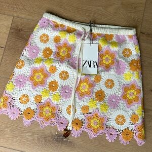 Zara mini skirt pink and yellow flower crochet with drawstring new with tags